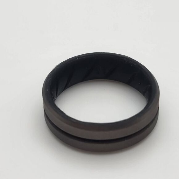 ROQ Gray & Black Breathable Comfort Engraved Middle Line Silicone Ring (11) - Picture 7 of 7